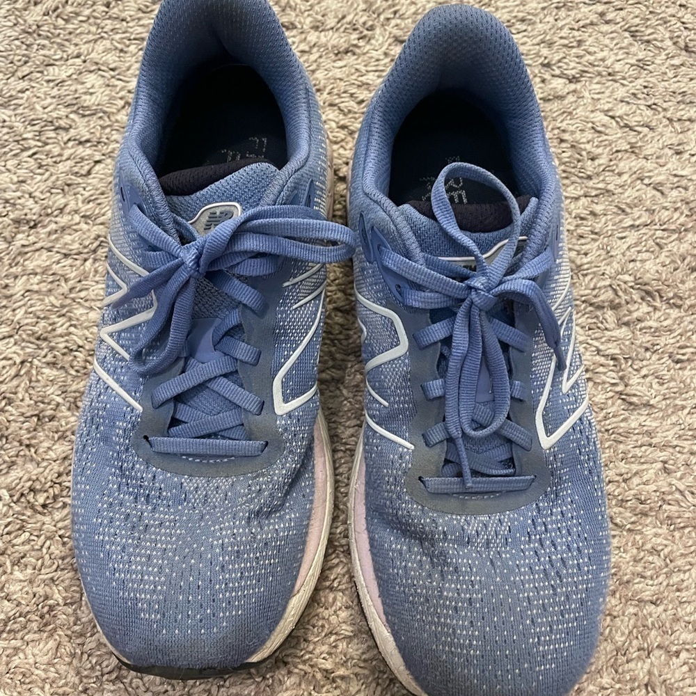 New Balance Shoes - Picture 2 of 9